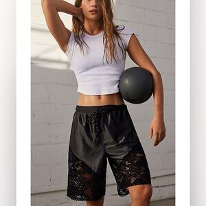 Free People Elegant Black Lace Women's Shorts XL
